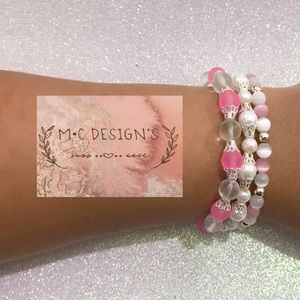 Sale‼️ Pink & White Handmade bracelet set